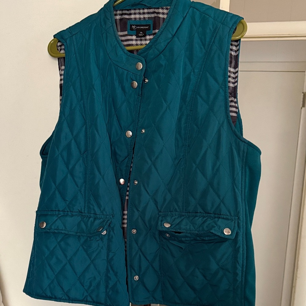 New Directions Teal and Black Quilted Vest